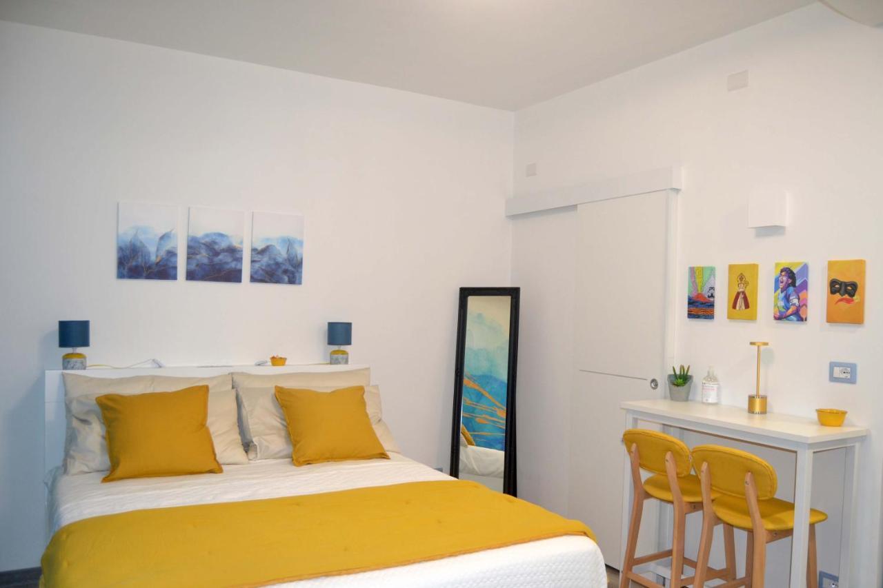 Room&Chiaia Napoli Esterno foto